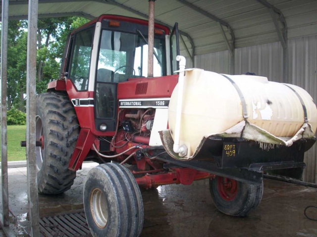 International Harvester (IH) 1586 Picture 2