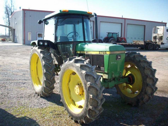 John Deere 2755 Picture 1