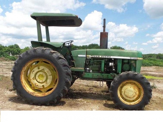 John Deere 3130 Picture 2