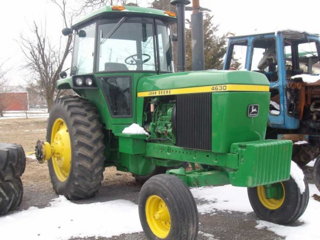 John Deere 4630 Picture 2