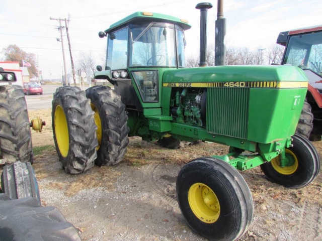 John Deere 4640 Picture 2