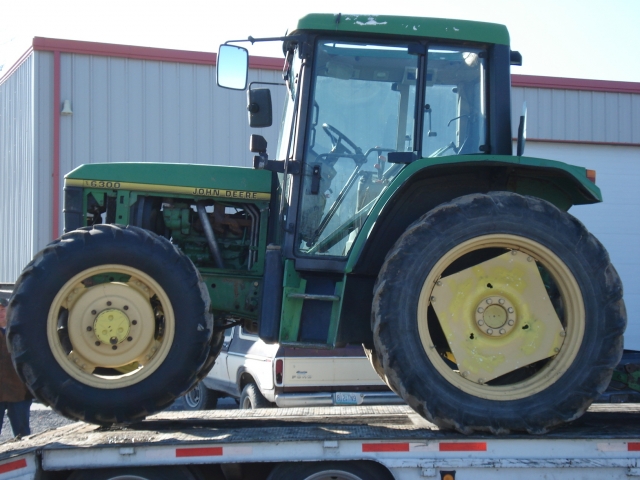 John Deere 6300 Picture 1