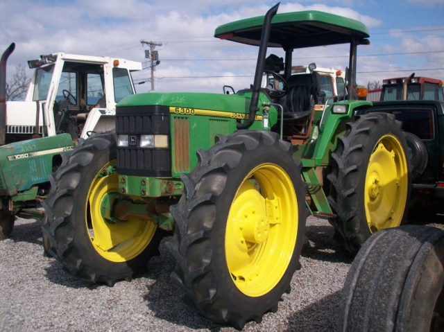 John Deere 6300 Picture 2