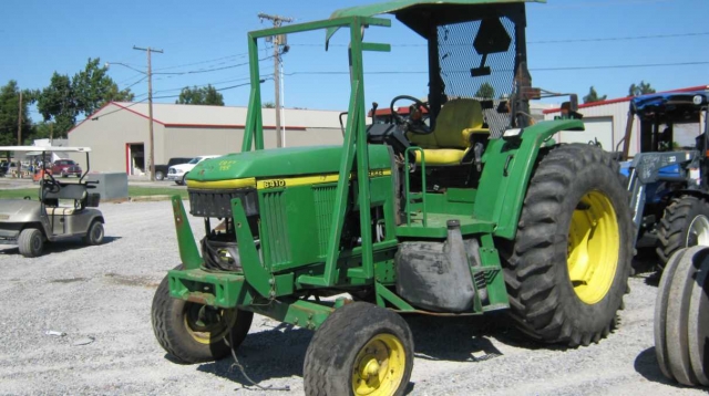 John Deere 6410 Picture 2