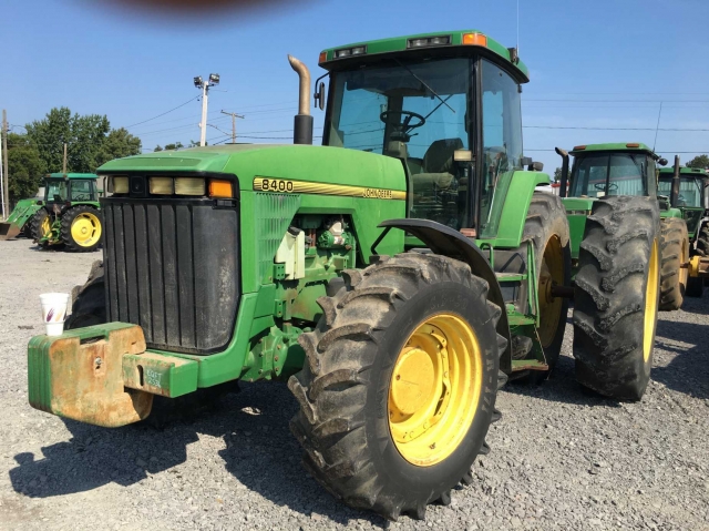 John Deere 8400 Picture 2