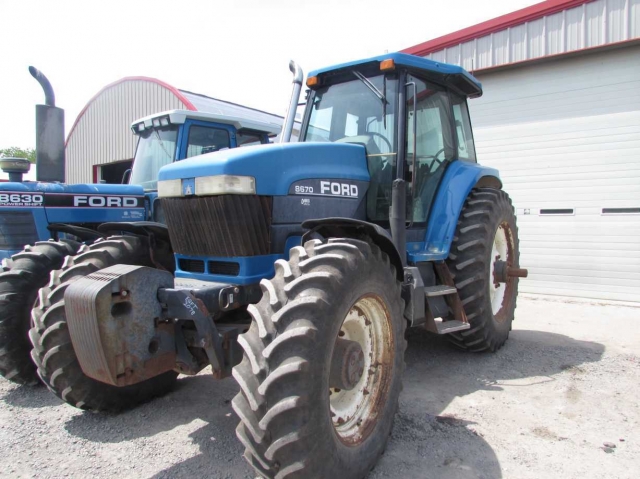 Ford - New Holland 8670 Picture 2