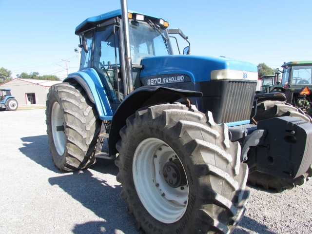 Ford - New Holland 8870 Picture 2