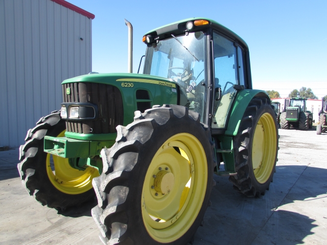 John Deere 6230 Picture 1