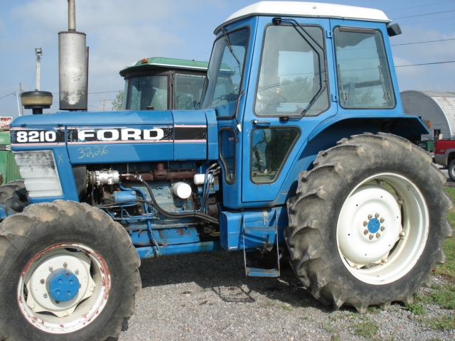 Wrecked ford tractor #7