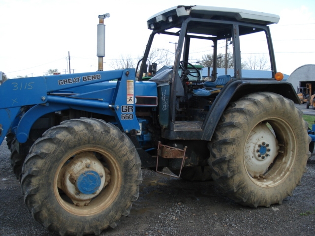 Ford - New Holland 8240 Picture 1