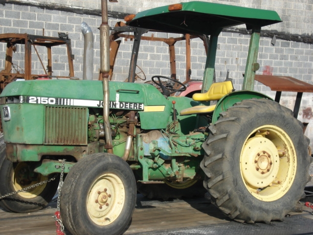 John Deere 2150 Picture 1