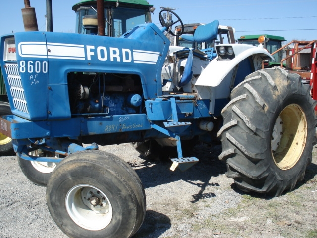 Ford - New Holland 9600 Picture 2