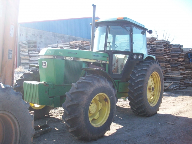 John Deere 3150 Picture 2