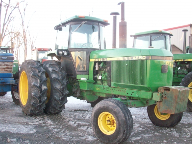 John Deere 4650 Picture 2