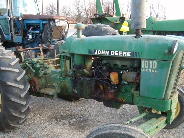 John Deere 1010 Picture 1
