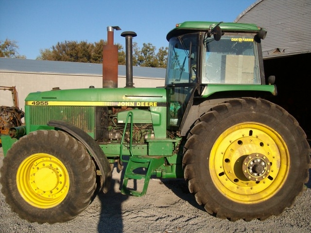 John Deere 4955 Picture 1