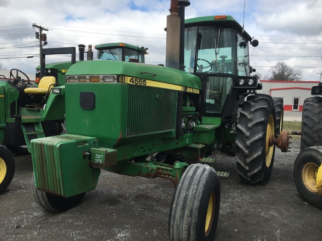 John Deere 4555 Picture 2