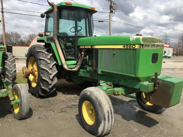 John Deere 4560 Picture 2