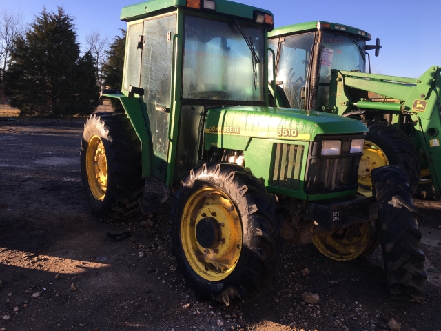 John Deere 5510 Picture 2