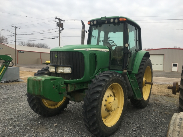 John Deere 7520 Picture 2