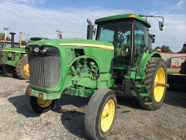 John Deere 8120 Picture 1