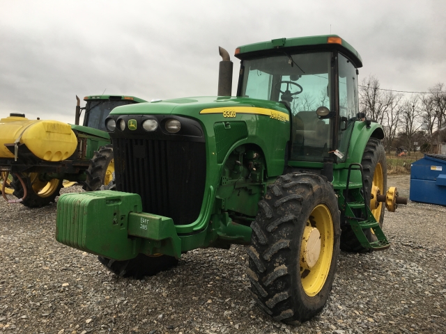 John Deere 8320 Picture 1