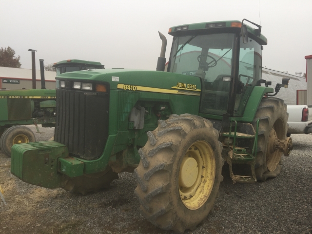 John Deere 8410 Picture 1