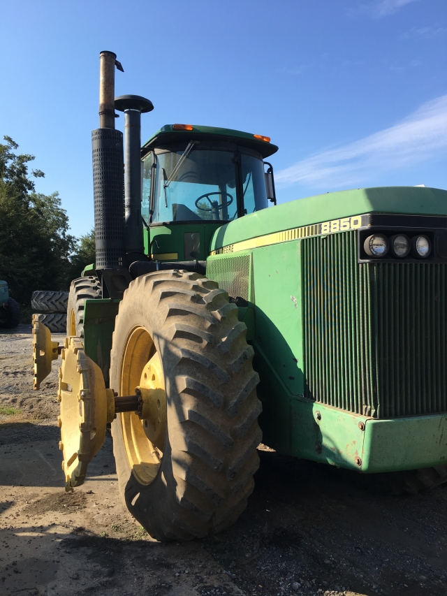 John Deere 8850 Picture 2