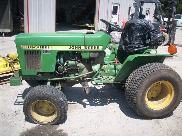 John Deere 650 Picture 1