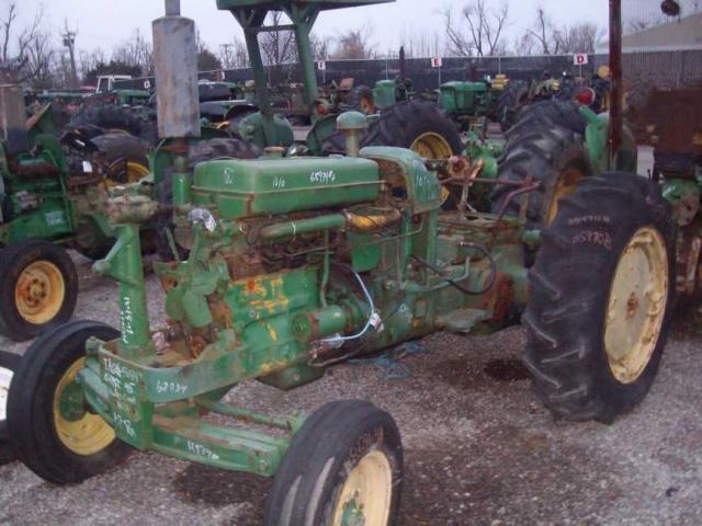 John Deere 1010 Picture 2