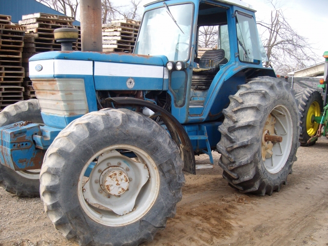 Ford - New Holland TW15 Picture 1