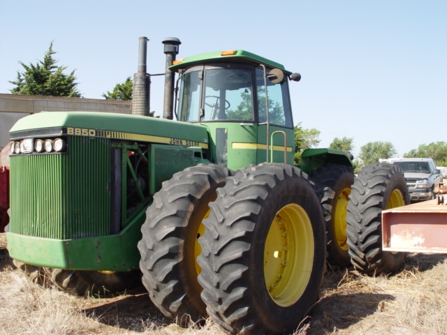 John Deere 8850 Picture 1