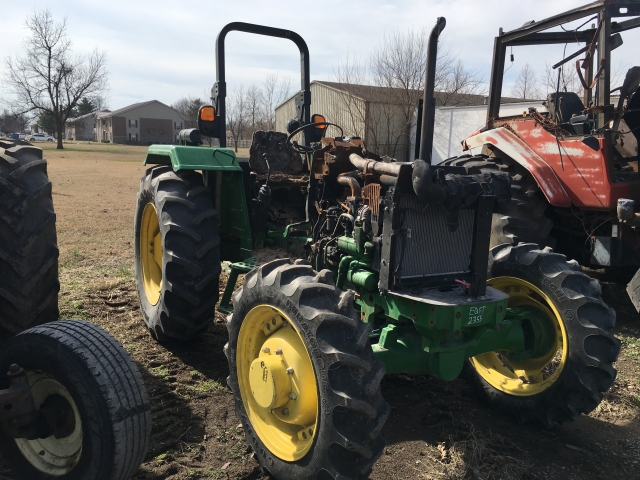 John Deere 5045E Picture 1