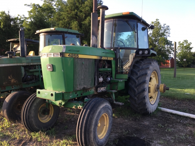 John Deere 4255 Picture 2