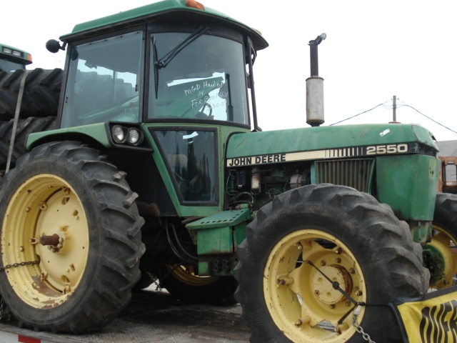 John Deere 2550 Picture 2