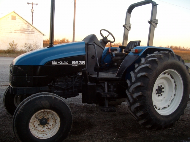 Ford - New Holland 6635 Picture 1