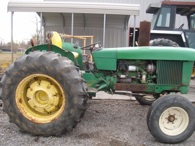 John Deere 2630 Picture 2