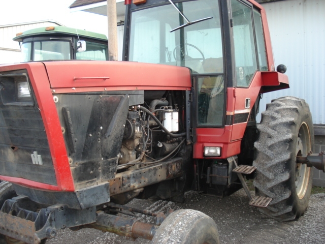 International Harvester (IH) 5088 Picture 2