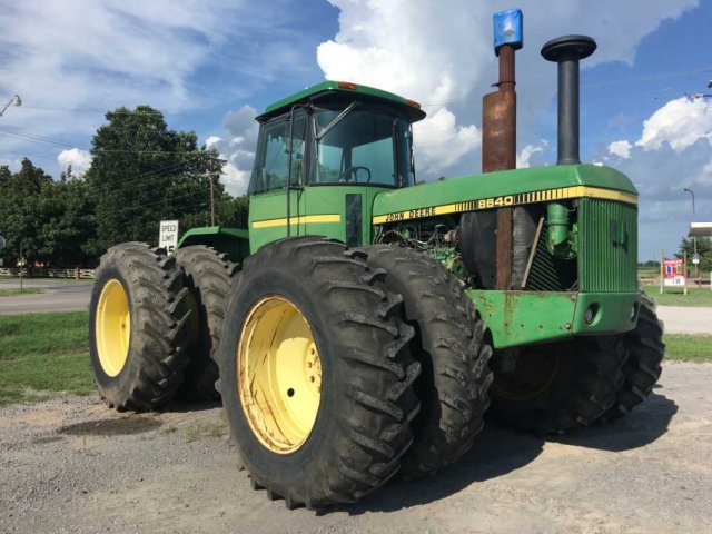 John Deere 8640 Picture 1