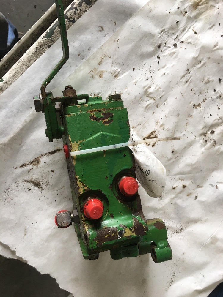 HYD REMOTE VALVE & PARTS HYDRAULICS Parts for John Deere 2440 Bootheel Tractor Parts Used
