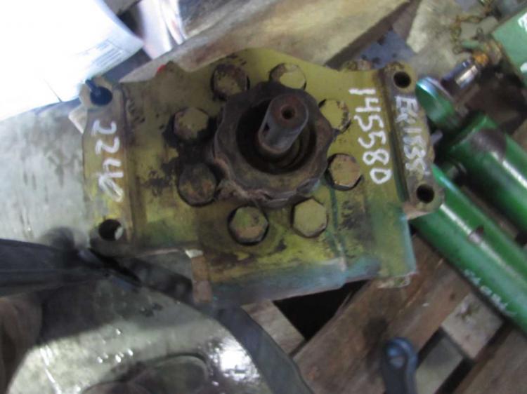 John Deere 2240 Hydraulic Pump & Parts (AR103033) Stock number 145580