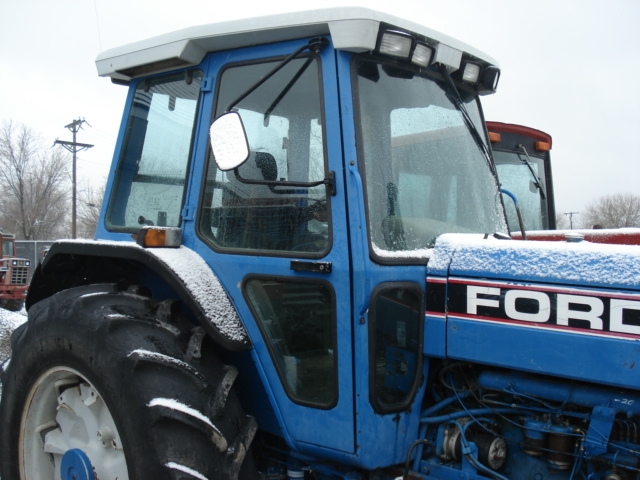 Ford new holland 8630 tractor