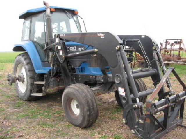 Wrecked ford tractor #8