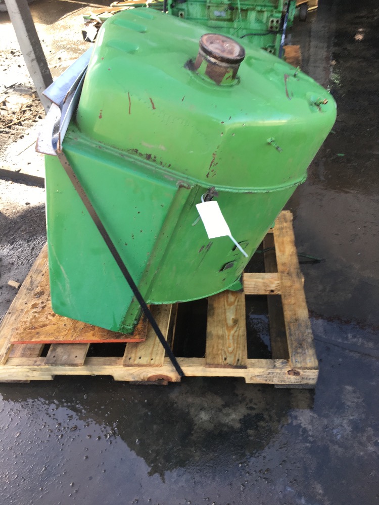 John Deere 4640 Fuel Tank
