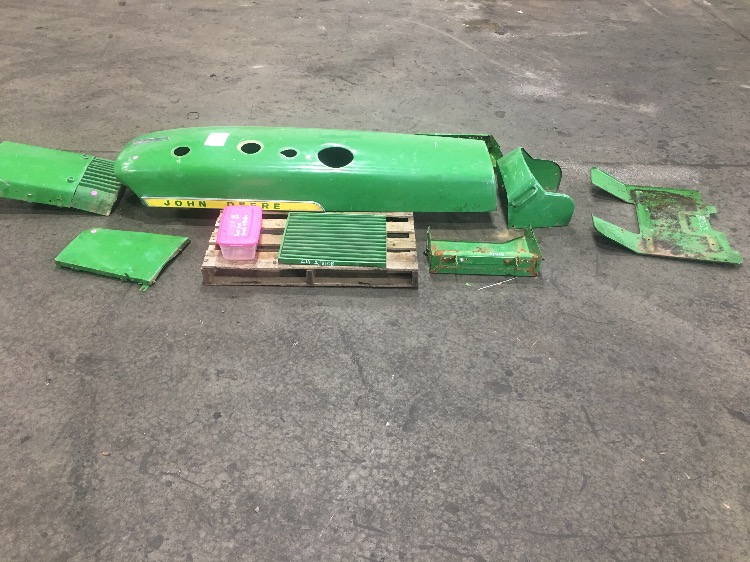 John Deere 4020 Hood Set