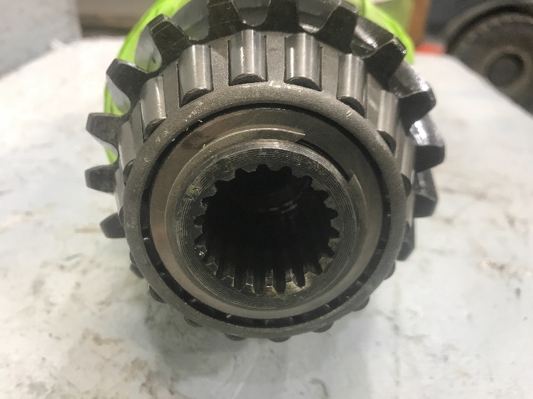 John Deere 4430 Transmission Drive Shaft (Quad Range) / Topshaft