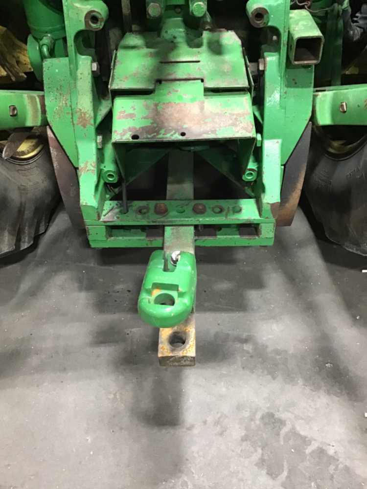 John Deere 8300 Drawbar
