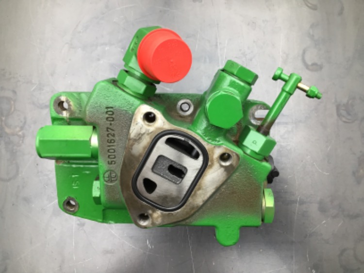 thumbnail image 2 of John Deere Rockshaft Control Valve For 650, 750, 850, 950 Tractors – LVA801753 2 of 6