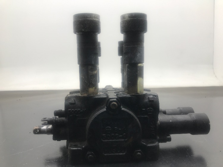 John Deere Loader Valve