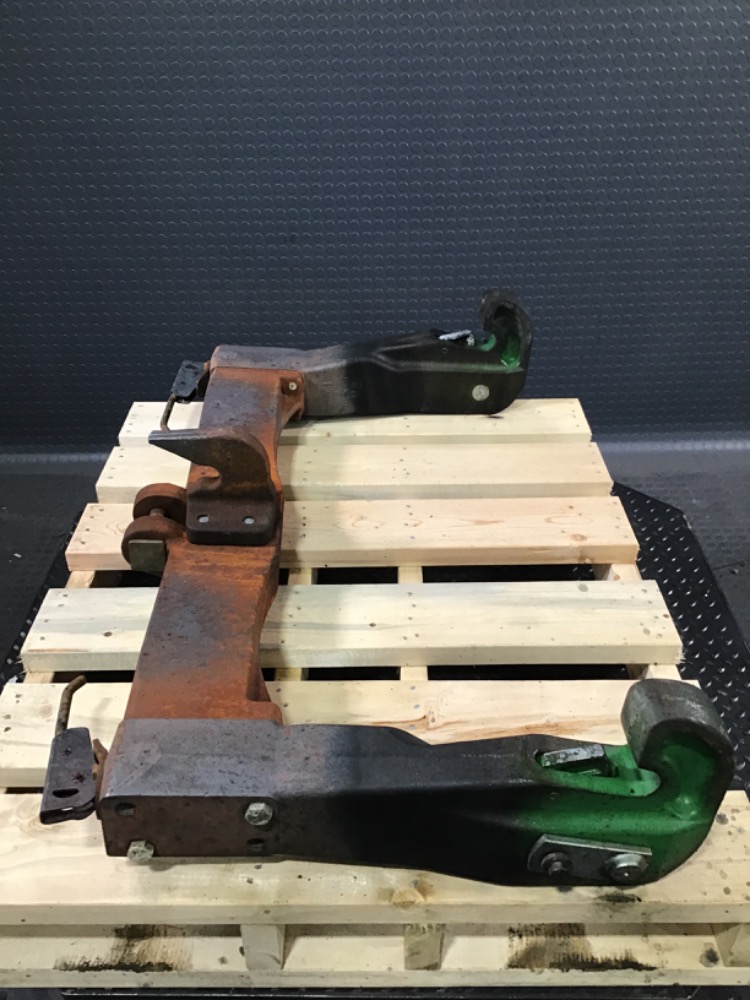 John Deere 7830 Quick Hitch for John Deere 4555, 4560, 4560, 4650, 4755